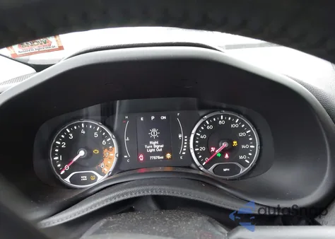 2017 Jeep Renegade Latitude 4X4 z USA, uszkodzony, nr VIN ZACCJBBB7HPE72917